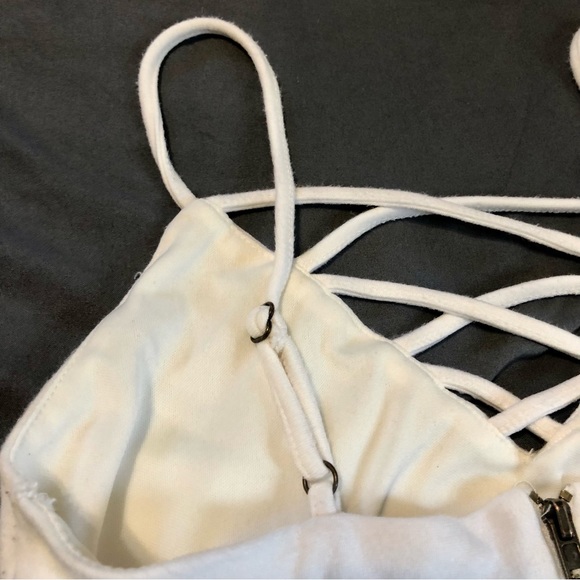 Forever 21 Cream Strappy Crop Top Bralette - Picture 5 of 15
